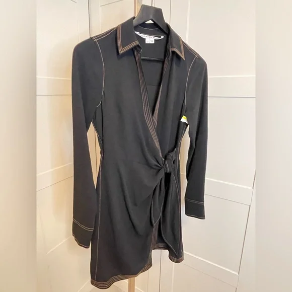 NWOT: Veronica Beard Lavella Topstitched Mini Wrap Dress in Black Size 4 - Picture 3 of 10